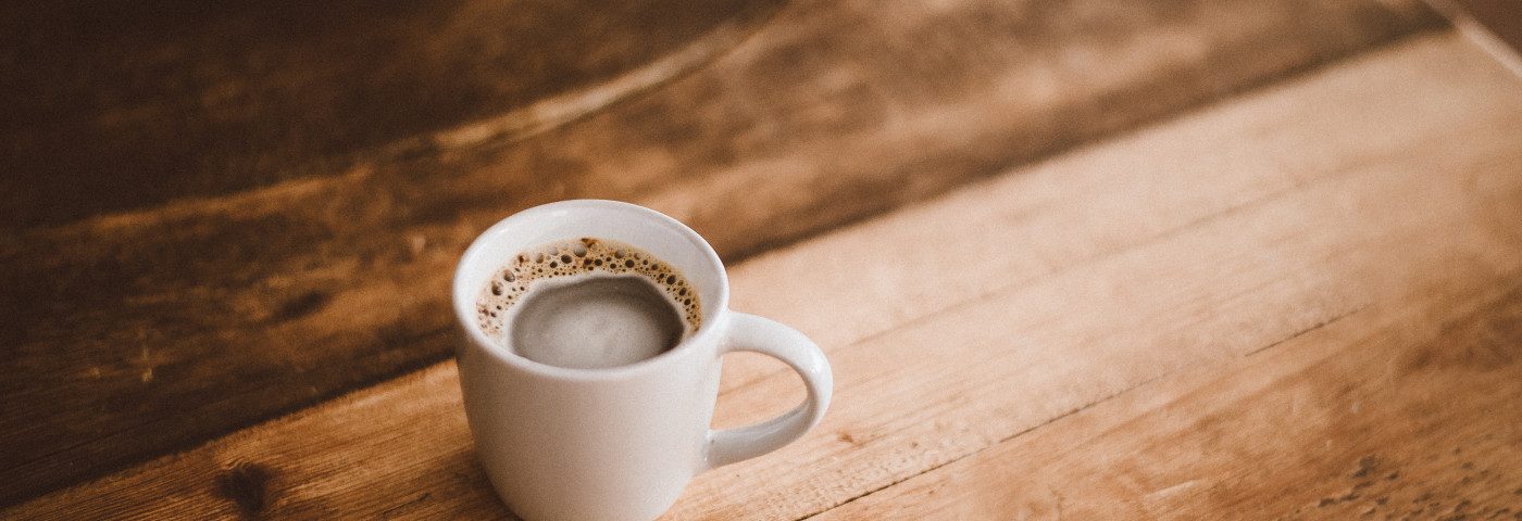 Chronic Exposure to Caffeine Worsened Symptoms in Alzheimer’s Mouse Model Chronic Exposure to Caffeine Worsened Symptoms in Alzheimer’s Mouse Model