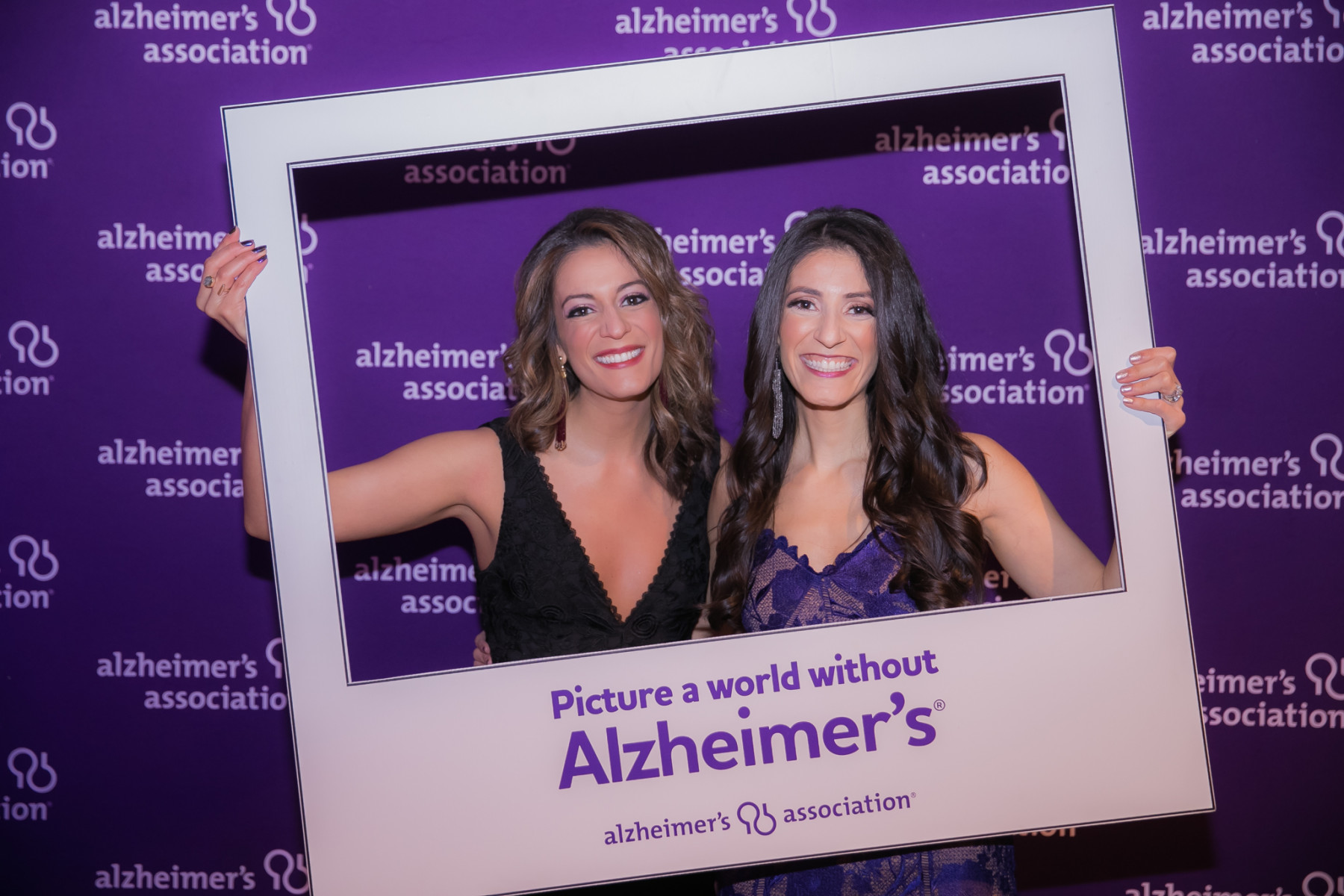 Alzheimer's book | Alzheimer's News Today | Photo of Kiki Kouris and Tanya Iovino